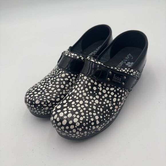 Koy by Sanita Black and White Polka Dot Clogs Comfort, Chic, Stylist, size 39. - Picture 6 of 9